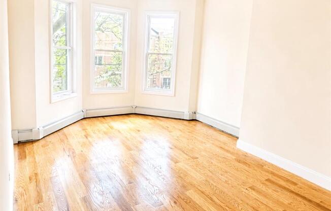 404 LOGAN ST