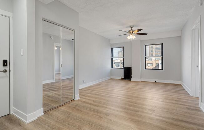 2 beds, 1 bath, 430 sqft, $2,200, Unit 5F