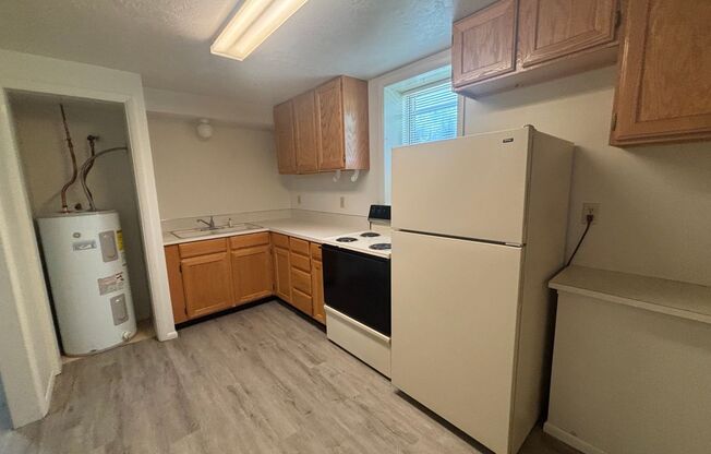 618 W Clark