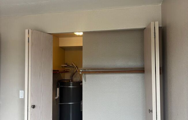 1 bed, 1 bath, 715 sqft, $2,045, Unit 307