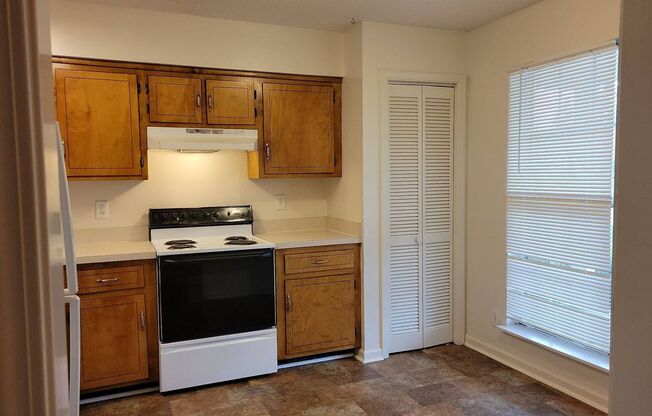 Timber Court Drive-280