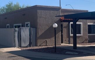 9101 9115 E ESPERANZA DR