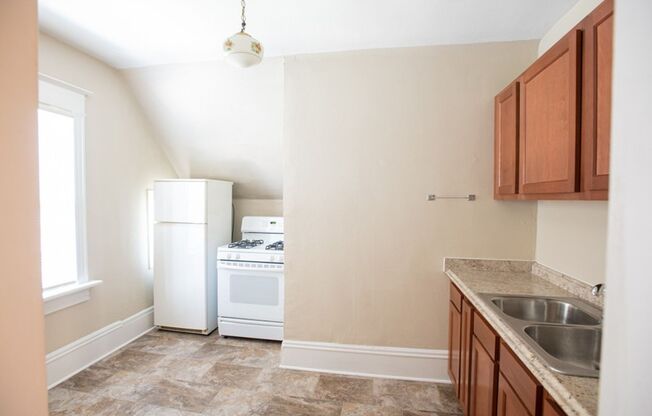 2573A N. Bartlett Ave