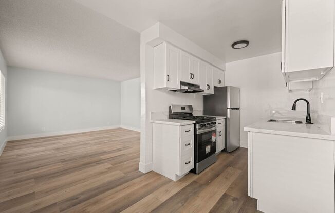 1 bed, 1 bath, $2,195, Unit 05