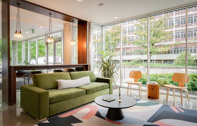K14 | Resident Lounge