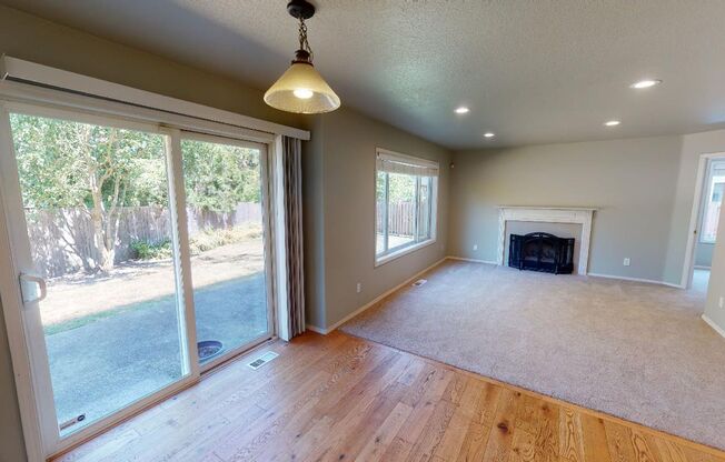 Wilsonville - Newly Updated 4 Bed + Bonus, Central Air, Cul-De-Sac!