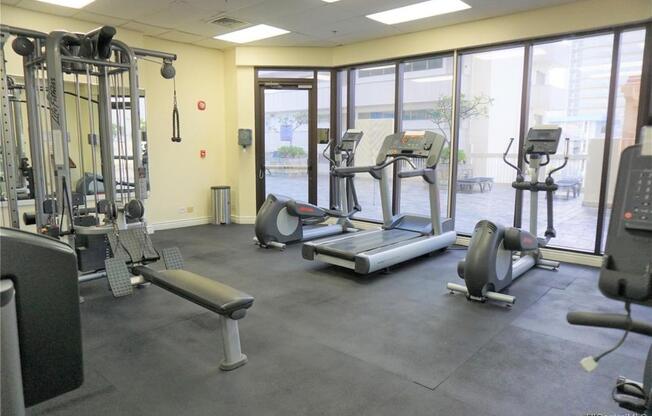 1 bed, 1 bath, 420 sqft, $2,080