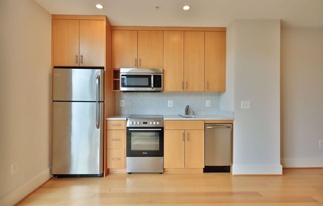 1 bed, 1 bath, $2,750