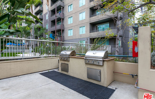 2 beds, 2 baths, 1,193 sqft, $3,300, Unit 805