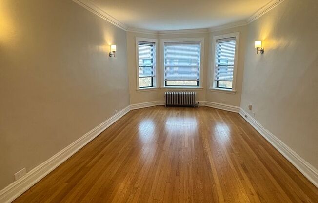 1 bed, 1 bath, 590 sqft, $1,795, Unit 605-3L