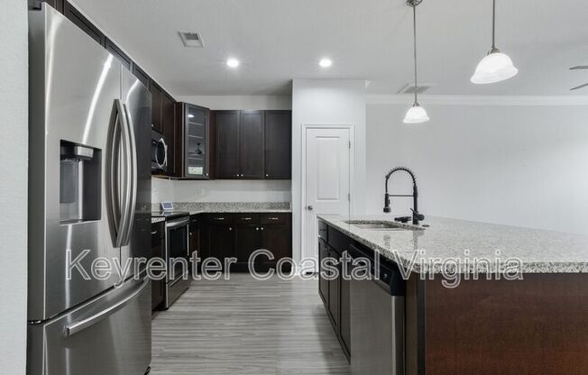 2115 BELDEN AVE