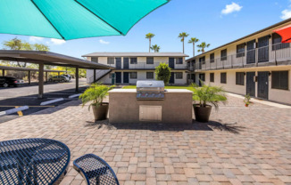 HALF OFF 1st Month rent!!! Elevate Your Living Experience! Apply at Eugie today!!!