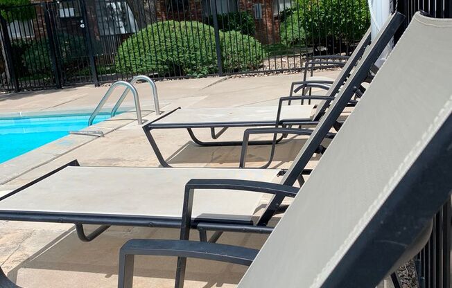 1 bed, 1 bath, 687 sqft, $875, Unit 22