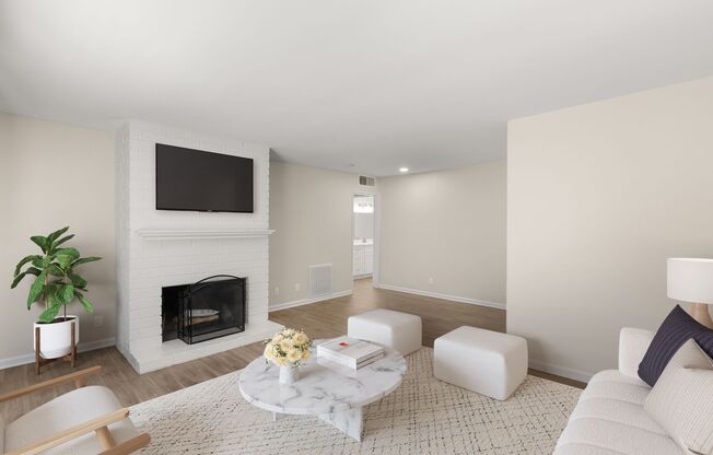 3 beds, 2 baths, 1,250 sqft, $2,800, Unit 101