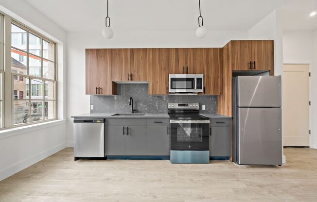 2 beds, 1 bath, 910 sqft, $2,200, Unit 303