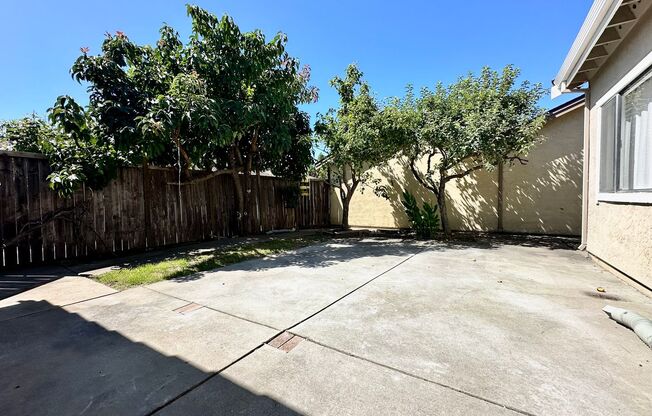 3 beds, 2 baths, $3,700