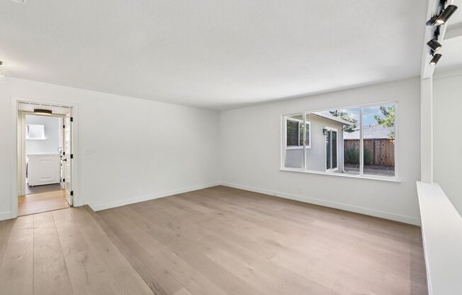 4 beds, 2 baths, $6,495