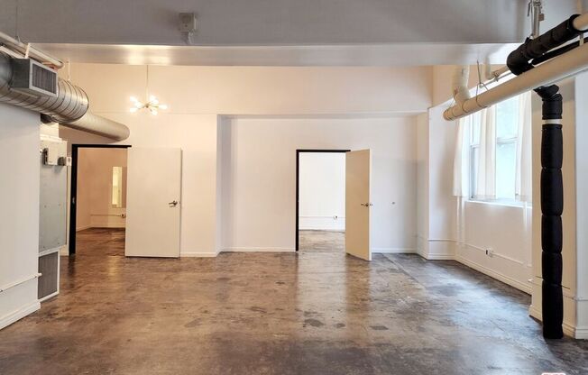 2 beds, 1 bath, 1,300 sqft, $2,800, Unit 201