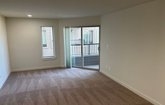 1 bed, 1 bath, 628 sqft, $1,895, Unit 412