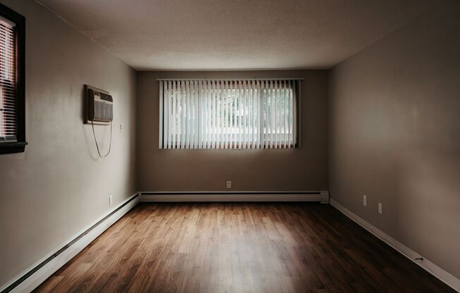 Studio, 1 bath, 348 sqft, $825, Unit 3