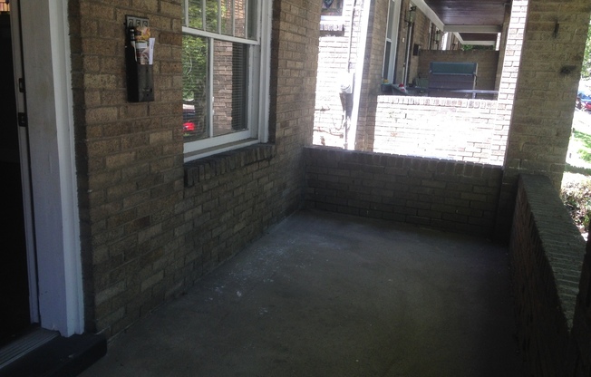 *** Mt. Lebanon Duplex for Rent with Front and Back Porch * Pet Friendly Apartment * Walk to the T * Renovated ***