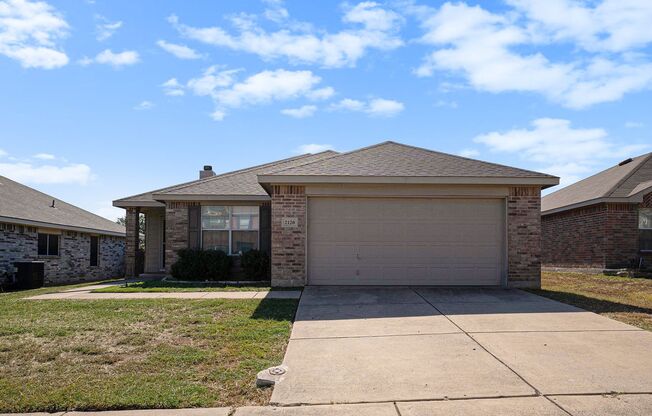 3 beds, 2 baths, $2,040