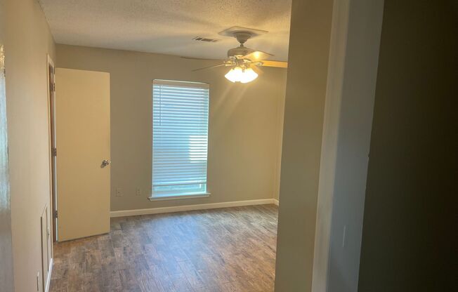 2 beds, 2 baths, $1,100