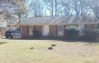 Well maintained ranch home in Charlotte!