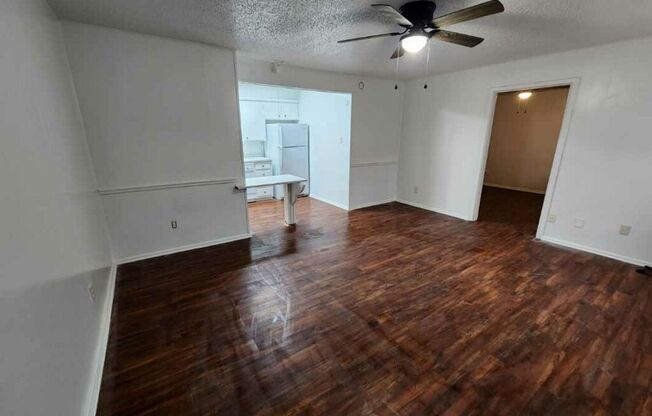 1 bed, 1 bath, 656 sqft, $795, Unit B16