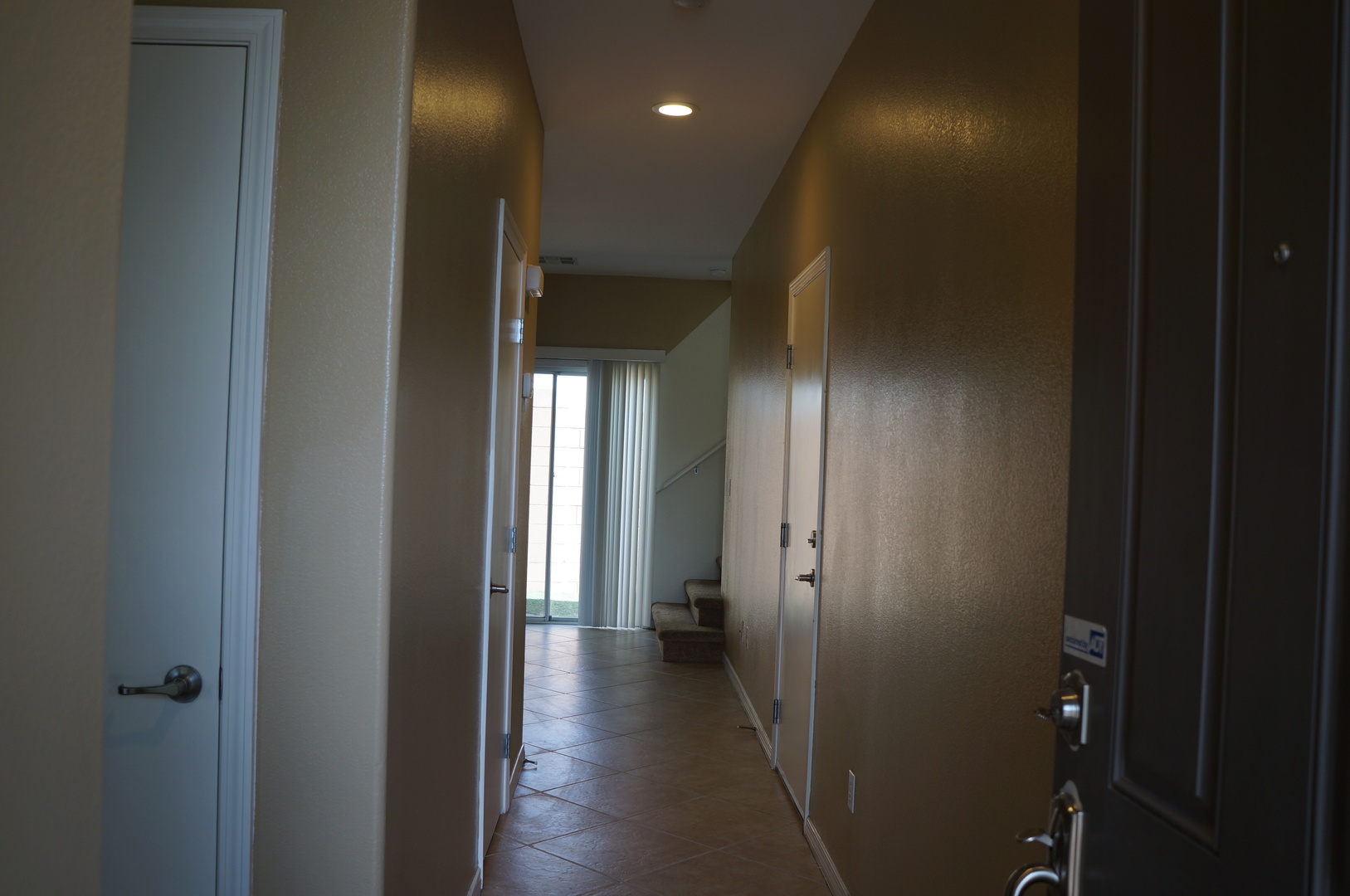 BEAUTIFUL SOUTH LAS VEGAS HOME IN A QUIET COMMUNITY 3 BD AND 2 FB