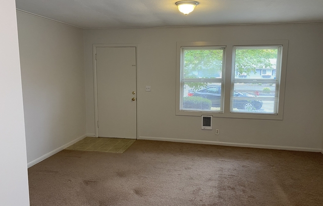 655 NE 4 ST