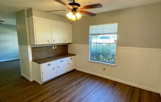 2 beds, 1 bath, 1,017 sqft, $875, Unit A