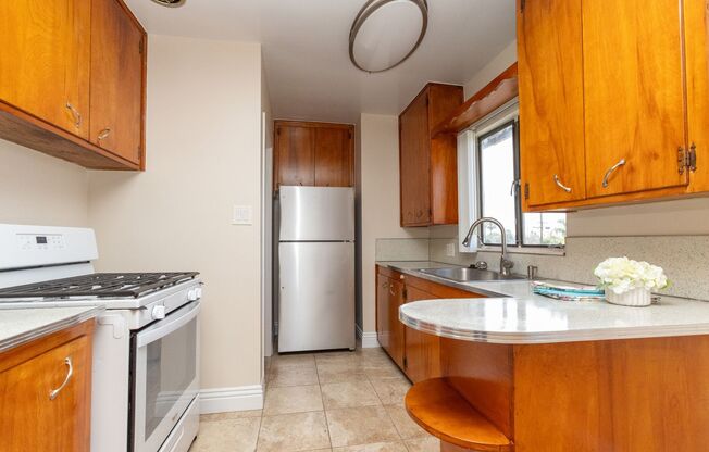 Courtyard Apartments