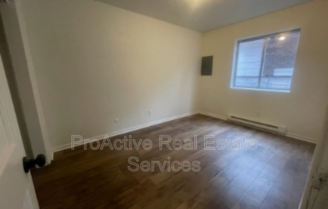 1020 37 ST