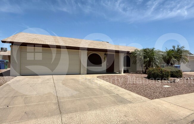 2862 E DOLPHIN AVE