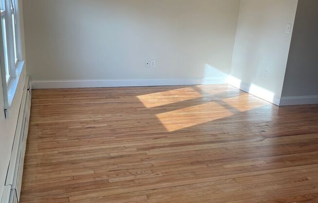 Freshly Painted 2 bedroom 3rd Fl apartment
