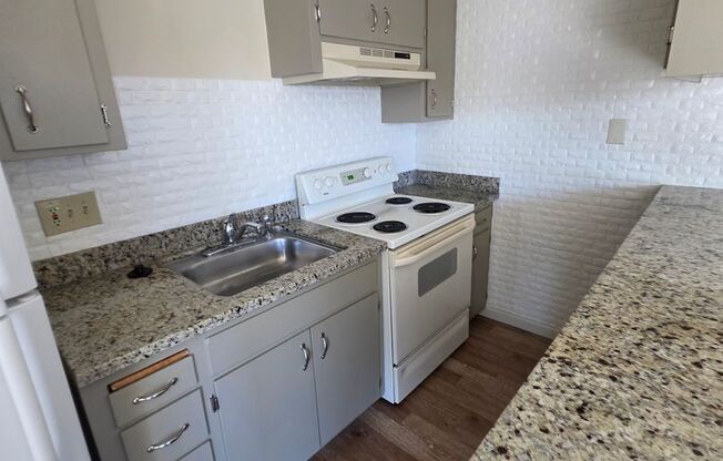 4033 Hamilton Ave - E3 Sleek 1BR Near Downtown Campbell & Major Highways