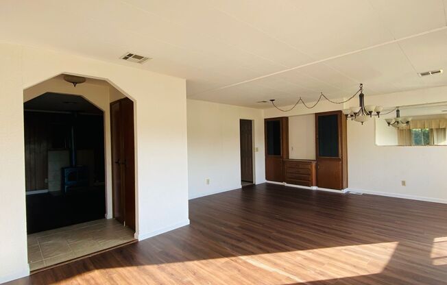 $1,650 Alluvial & Armstrong, 2 Bedroom + office - Alluvial Ave, Clovis