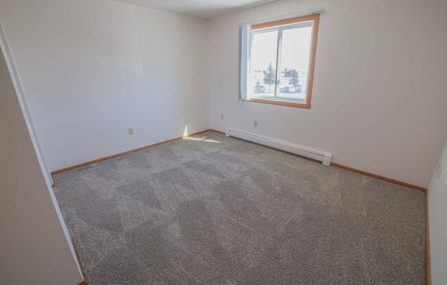 2 beds, 1 bath, 820 sqft, $795, Unit 320