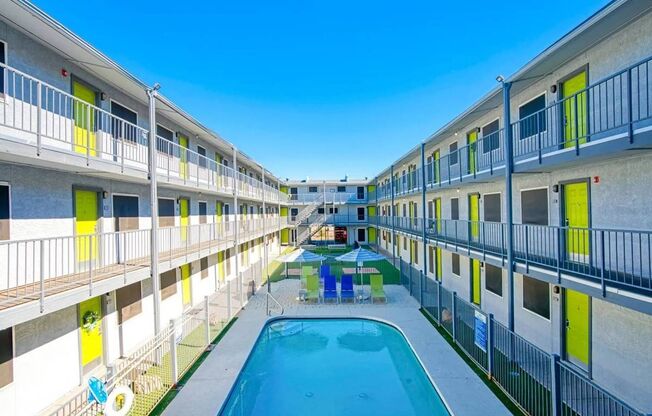 Studio, 1 bath, 300 sqft, $699, Unit 336