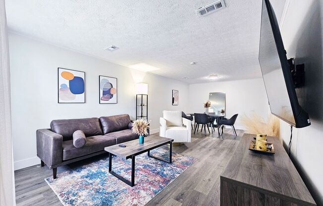 2 beds, 1 bath, 864 sqft, $1,175, Unit 2139 Pine Grove Ln-R+