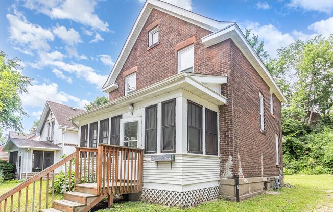 Charming 3 Bedroom | 1 Bathroom