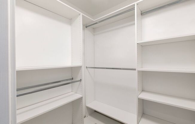 2 beds, 2 baths, $2,995, Unit #513