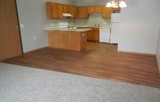 2 beds, 1 bath, $1,250, Unit 102