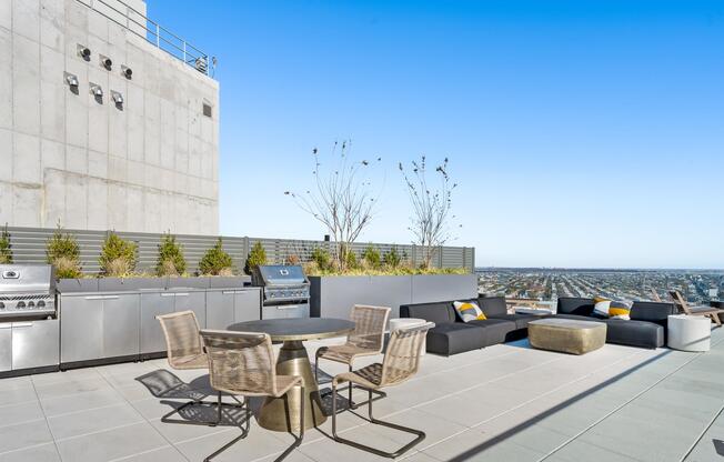 2 beds, 2 baths, $6,008, Unit PH3C