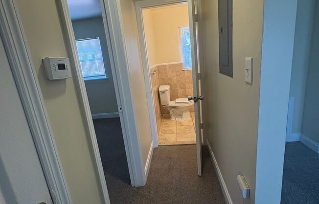 2 beds, 1 bath, $1,150, Unit 2605B