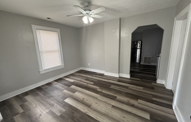 937 DELAWARE AVE