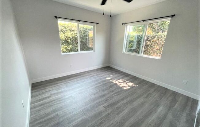 2 beds, 1 bath, $2,600