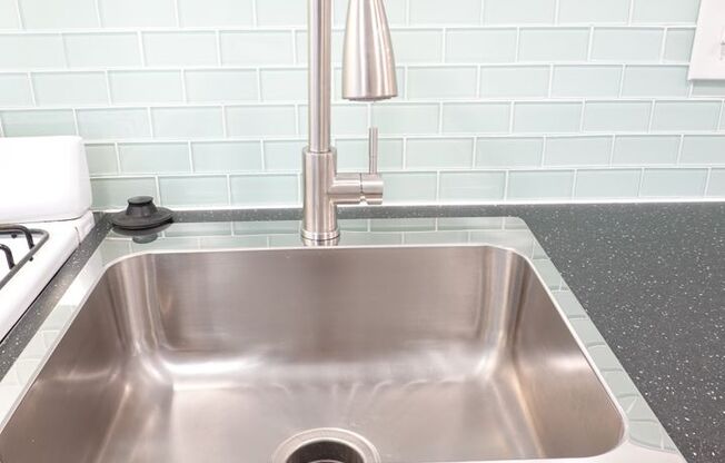 8220 Greenwood Ave FHY Properties, LLC
