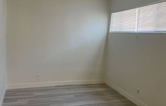 1 bed, 1 bath, 500 sqft, $1,595